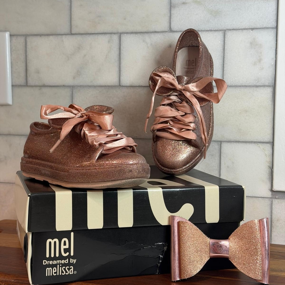 Mel by Melissa Rose Gold Glitter Kids Lace-Up Sneakers